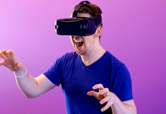 A man using VR Glasses
